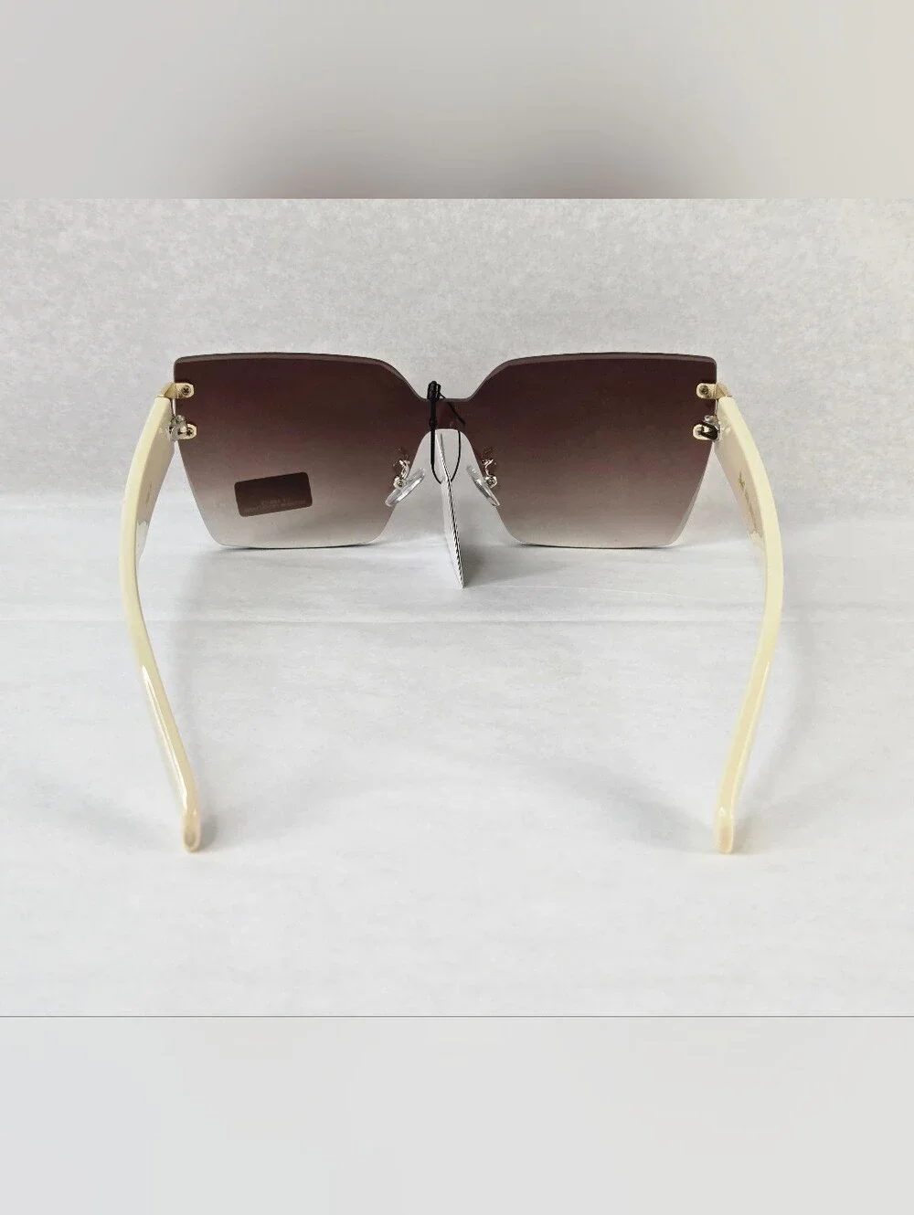 Giselle Rimless Butterfly Sunglasses NWT Gradient Smokey Brown Lens Cream Gold
